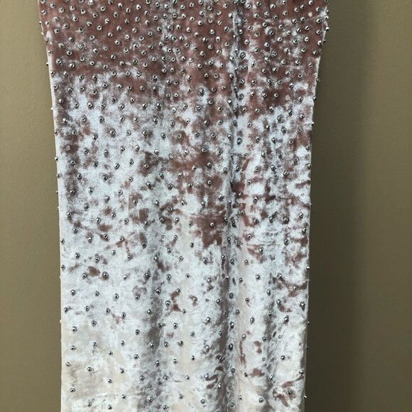 Xscape Crushed Velvet Halter Sheath Gown with open back (8) - Picture 5 of 13